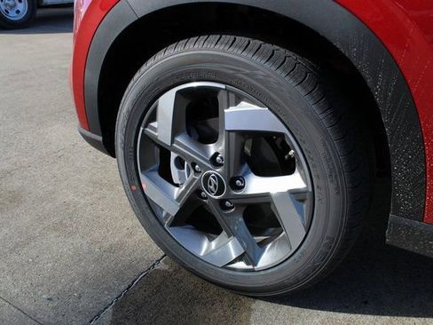 New 2025 Hyundai Venue SEL image 3