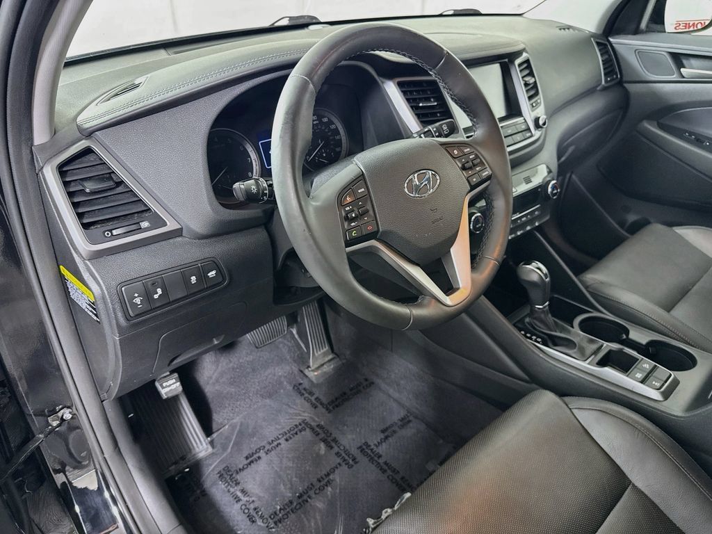 Used 2018 Hyundai Tucson Limited AWD/4WD image 17
