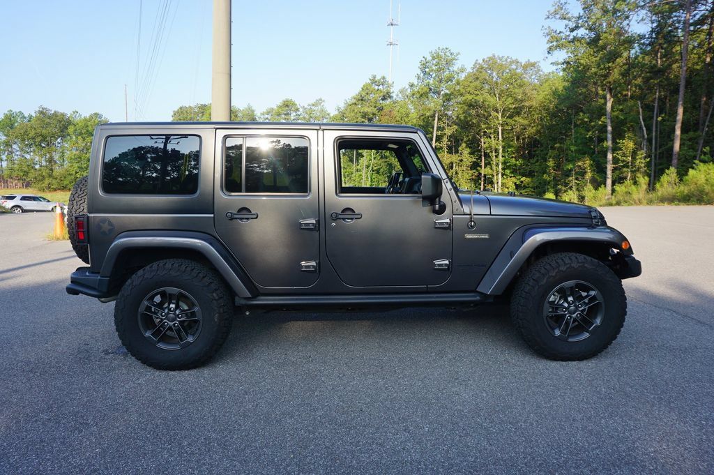 Used 2018 Jeep Wrangler Unlimited Sport AWD/4WD image 18