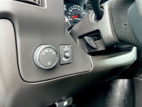 Used 2022 GMC Savana 2500 w/ Driver Convenience Package image 15