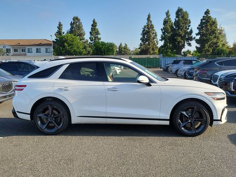 Certified 2026 Genesis GV70 3.5T Sport Prestige AWD/4WD image 5
