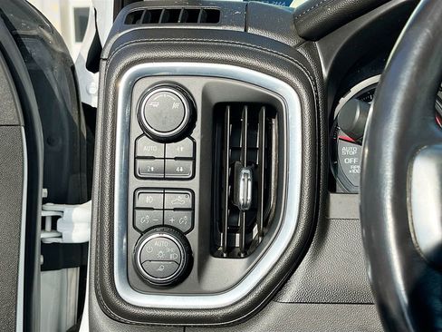 Used 2019 Chevrolet Silverado 1500 LTZ w/ LTZ Plus Package image 10