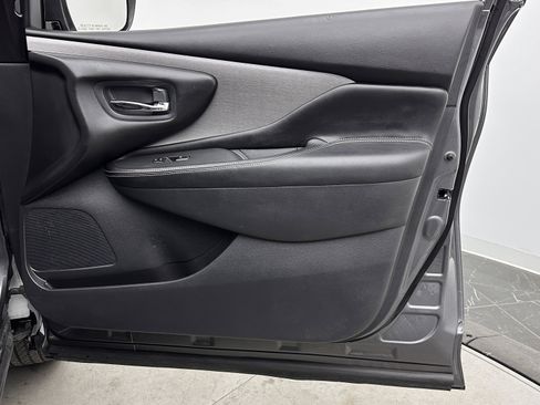 Used 2022 Nissan Murano SV FWD image 34