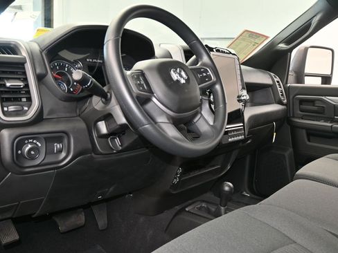 Used 2024 RAM 3500 Tradesman image 12