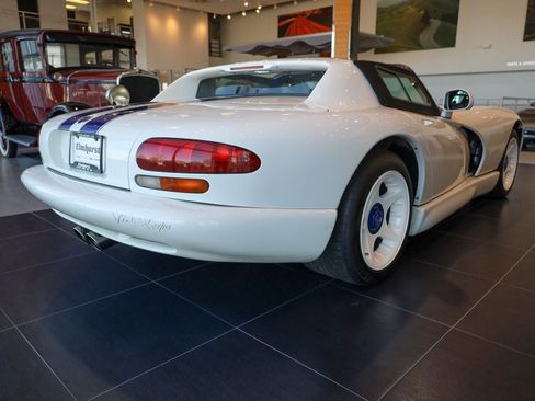 Used 1996 Dodge Viper RT/10 image 6