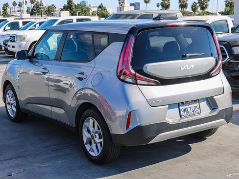 Used 2023 Kia Soul LX w/ Option Group 015 image 7