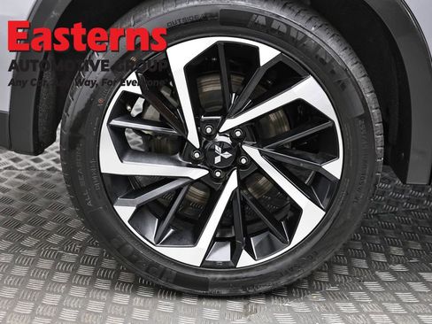 Used 2024 Mitsubishi Outlander SE image 30