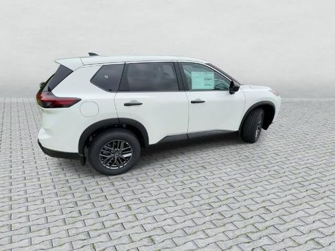 Certified 2026 Nissan Rogue S FWD image 8