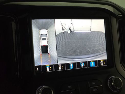 Used 2021 GMC Sierra 1500 AT4 w/ AT4 Premium Package image 16