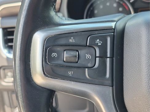 Used 2021 Chevrolet Suburban LT w/ Rear Media and Nav Package RWD image 13