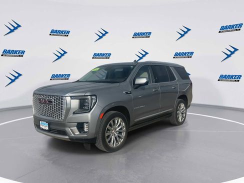 Used 2024 GMC Yukon Denali w/ Advanced Technology Package image 4
