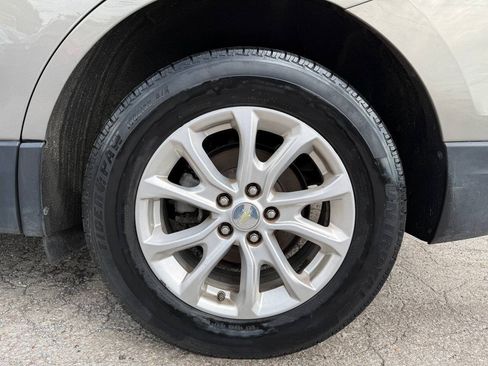 Used 2019 Chevrolet Equinox LT FWD image 29
