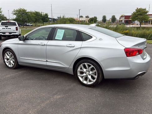 Used 2018 Chevrolet Impala Premier FWD image 4