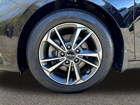 Used 2023 Kia Forte LXS FWD image 24