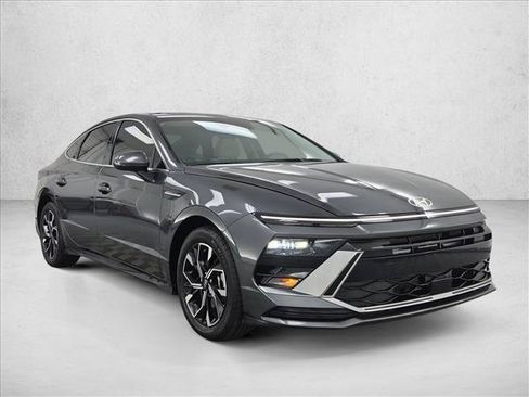 Certified 2024 Hyundai Sonata SEL FWD image 3