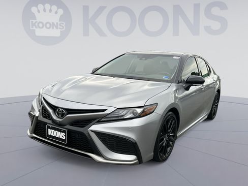 Used 2024 Toyota Camry XSE w/ Navigation Package FWD image 1