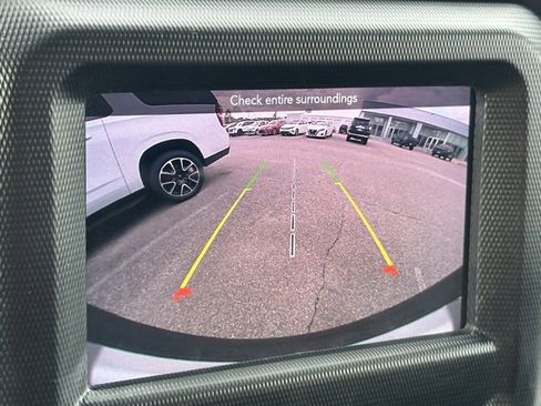 Used 2022 Jeep Wrangler Sport S image 12