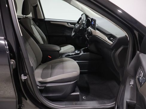 Used 2021 Ford Escape SE image 22