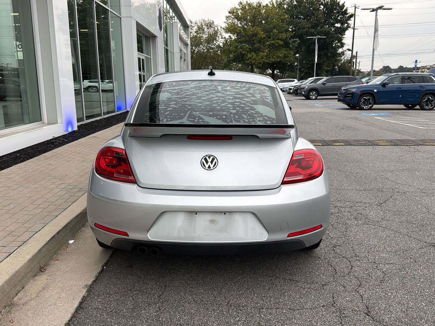 Used 2012 Volkswagen Beetle 2.5 FWD image 6