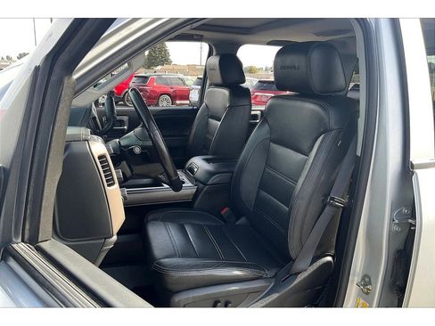 Used 2018 GMC Sierra 2500 Denali w/ Duramax Plus Package image 26