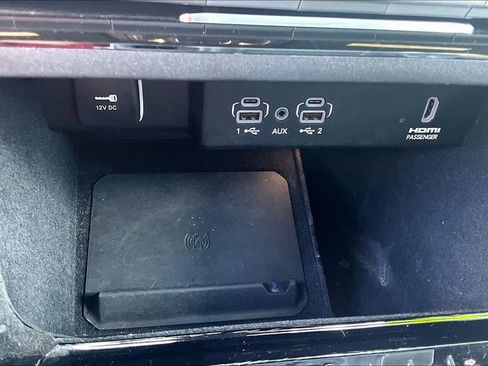 Used 2022 Jeep Wagoneer Series III w/ Flexible Seating Group AWD/4WD image 32