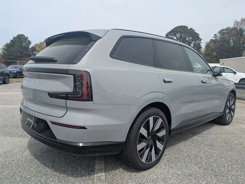 New 2025 Volvo EX90 Ultra image 4