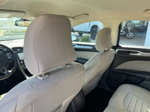 Used 2019 Ford Fusion S FWD image 12