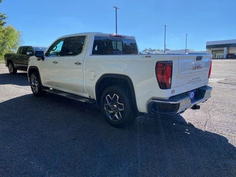New 2026 GMC Sierra 1500 SLT image 5