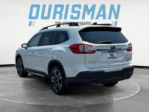 Used 2023 Subaru Ascent Limited w/ Technology Package AWD/4WD image 4