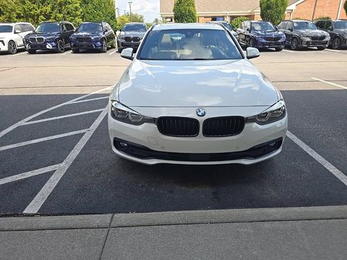 Used 2018 BMW 328d xDrive Wagon AWD/4WD image 2