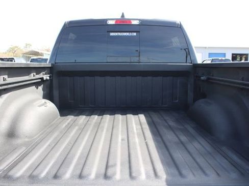 Used 2022 RAM 1500 Big Horn image 10