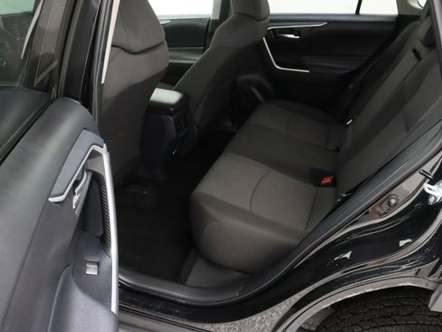 Certified 2025 Toyota RAV4 XLE FWD image 28