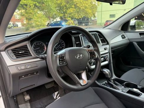 Used 2018 Hyundai Sonata SE image 13