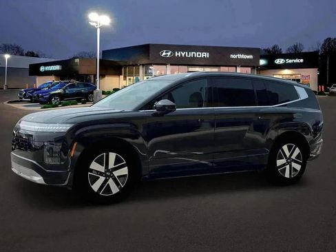 New 2026 Hyundai Ioniq 9 SEL AWD/4WD image 2