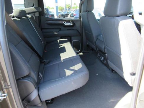 Certified 2024 Chevrolet Silverado 1500 LT AWD/4WD image 28
