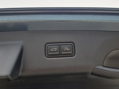 New 2027 Kia Carnival SX FWD image 11