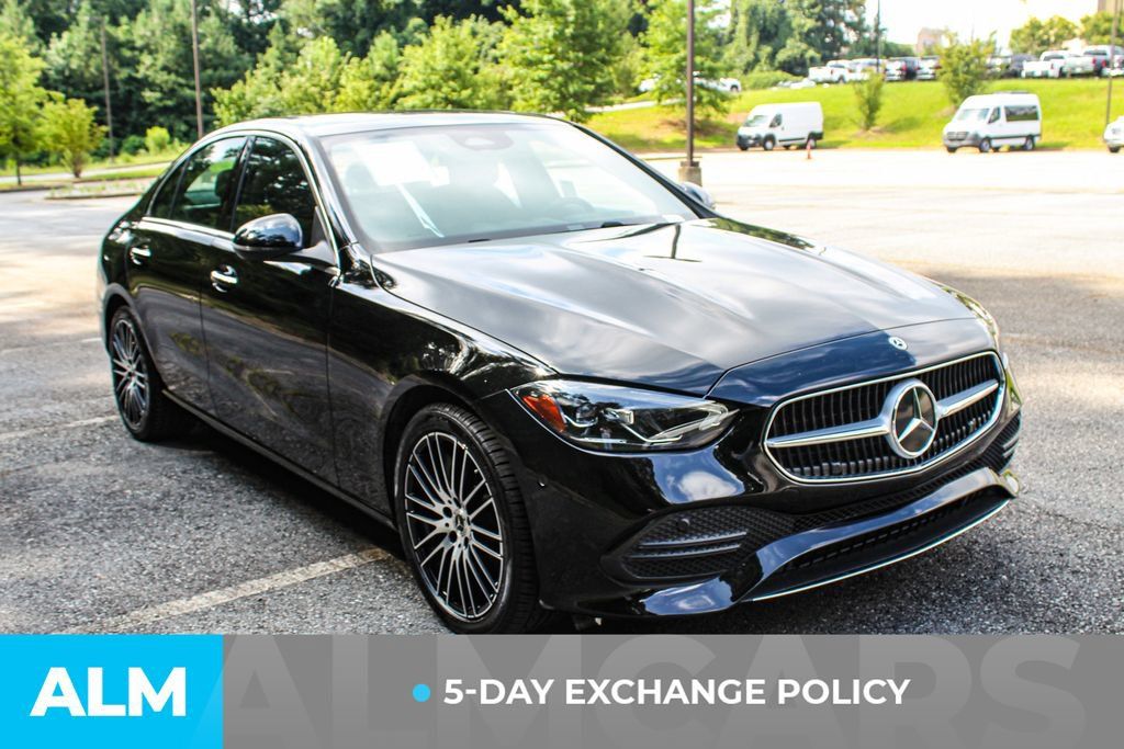 Used 2024 Mercedes-Benz C 300 Sedan image 3