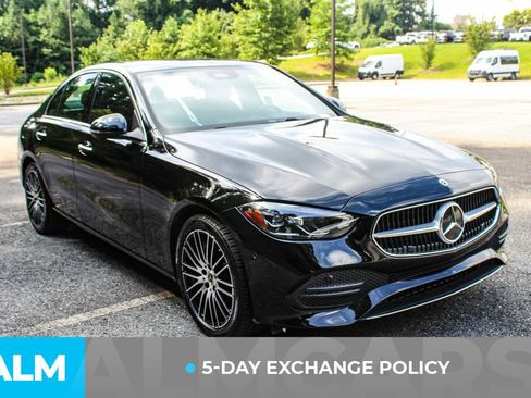 Used 2024 Mercedes-Benz C 300 Sedan image 3