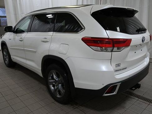 Used 2019 Toyota Highlander Limited Platinum image 12