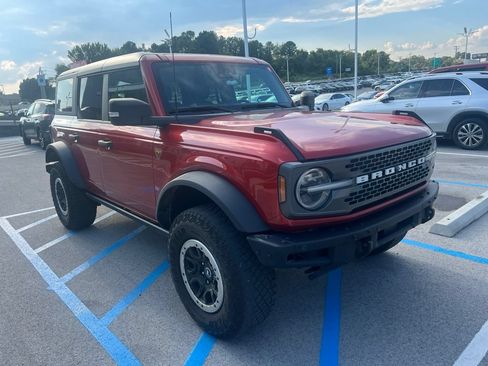 Used 2022 Ford Bronco Badlands AWD/4WD image 2
