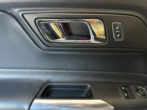 Used 2015 Ford Mustang Premium image 15