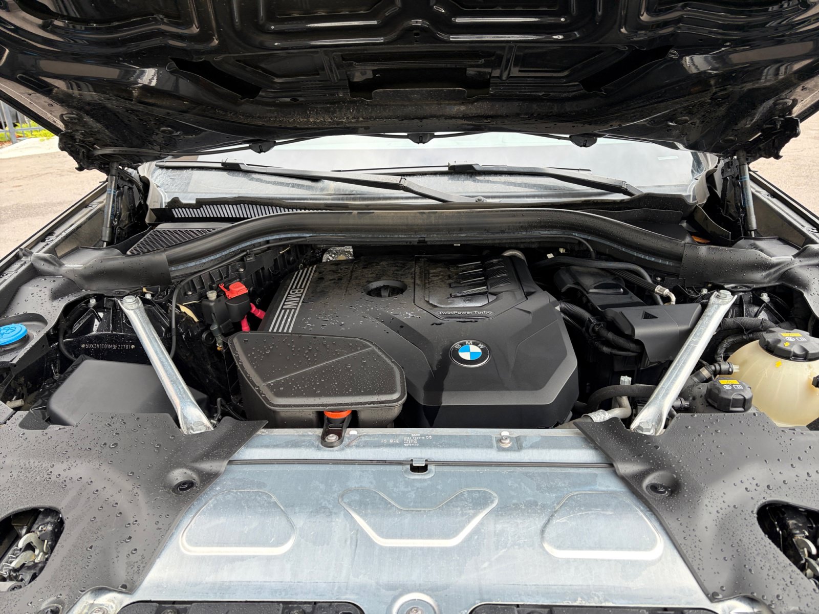 Used 2021 BMW X4 xDrive30i w/ M Sport Package AWD/4WD image 32