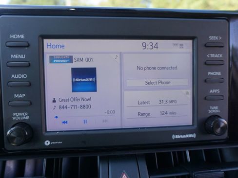 Used 2021 Toyota RAV4 XLE image 9