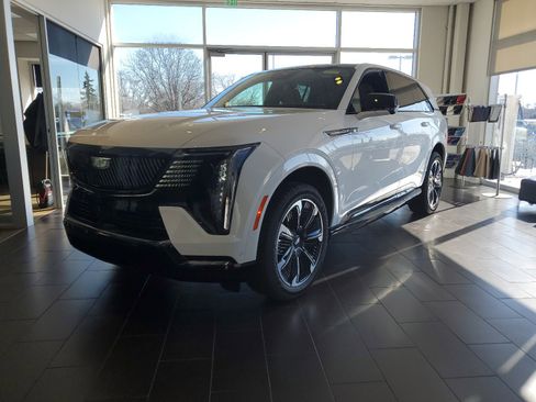 New 2025 Cadillac Escalade IQ Sport 2 image 29