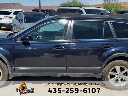 Used 2013 Subaru Outback 2.5i Limited w/ Moonroof Pkg AWD/4WD image 11
