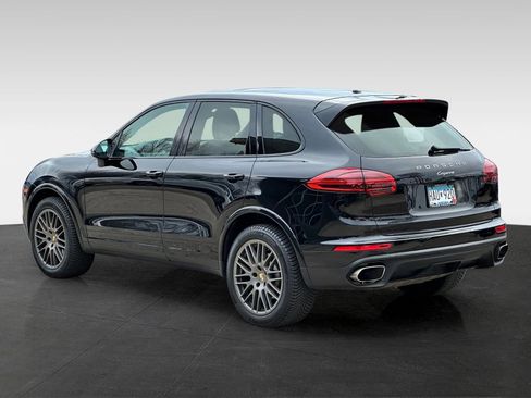 Used 2017 Porsche Cayenne image 5