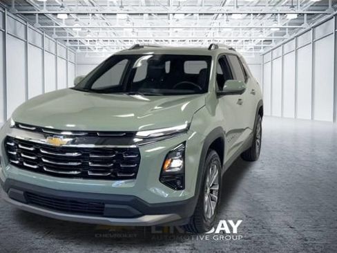 Used 2025 Chevrolet Equinox LT w/ Convenience Package II AWD/4WD image 5