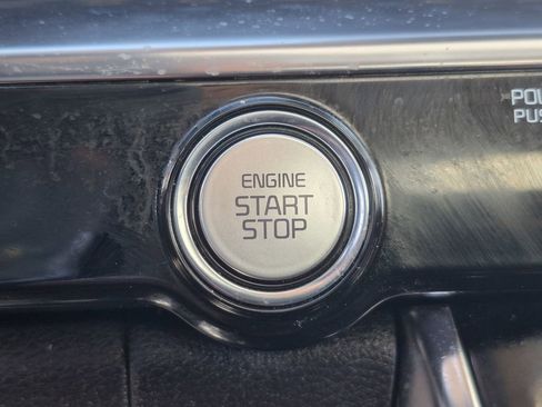 Used 2023 Kia Carnival SX Prestige image 30