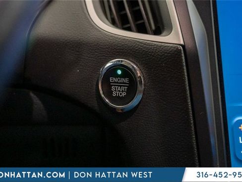 Used 2023 Ford Edge SEL image 10