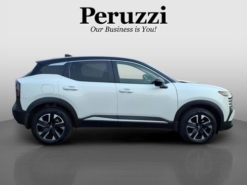 Certified 2025 Nissan Kicks SV AWD/4WD image 2